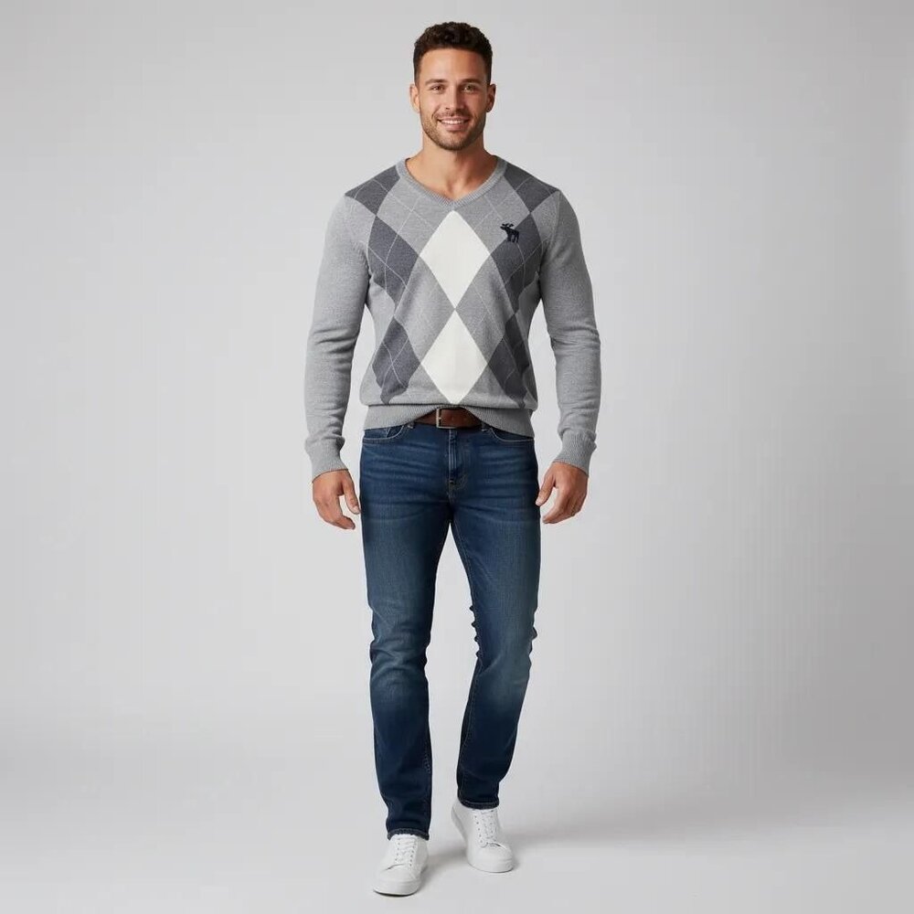 Abercrombie & Fitch Gray Argyle Moose Logo V-Neck Pullover Sweater Men's Size XL - Picture 1 of 9